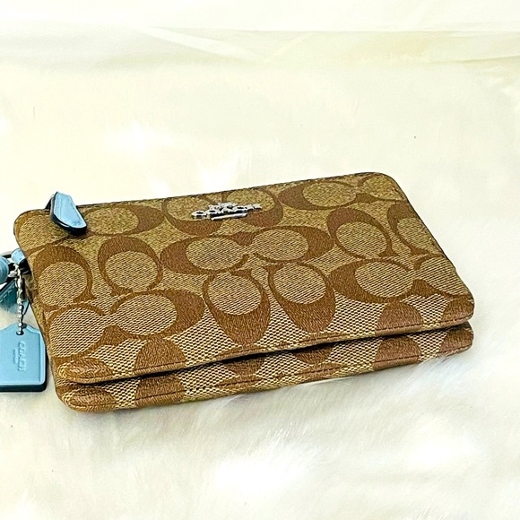 NWT Coach khaki Double Zip Wristlet. - Picture 6 of 10